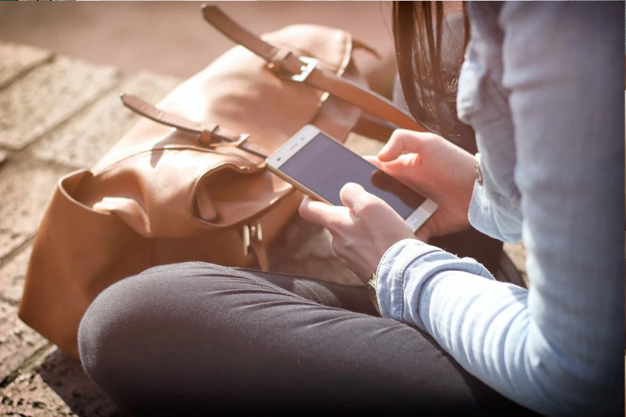 Mobile Devices and Marketing: Market Your Business Using Your Smartphone