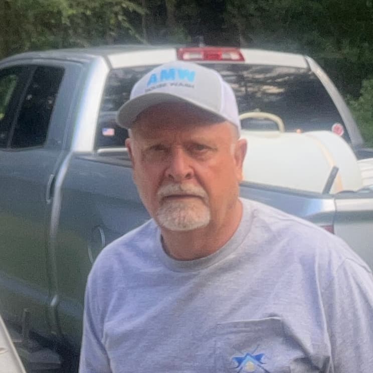 Jeff Brooks, Owner of AMW Housewashing