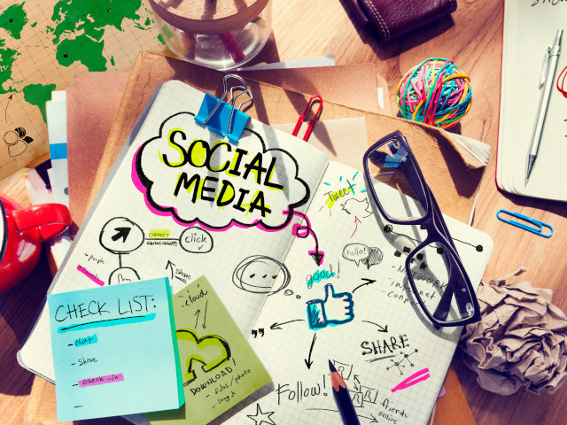 How Contractors Can Take Advantage of Social Media