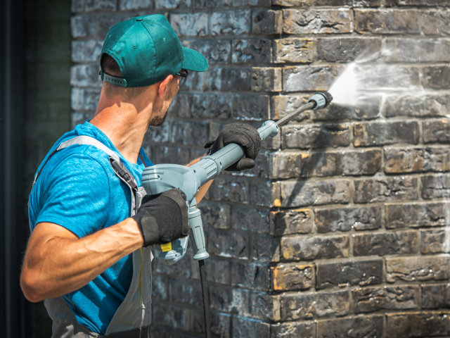 Pressure Washing Contractors